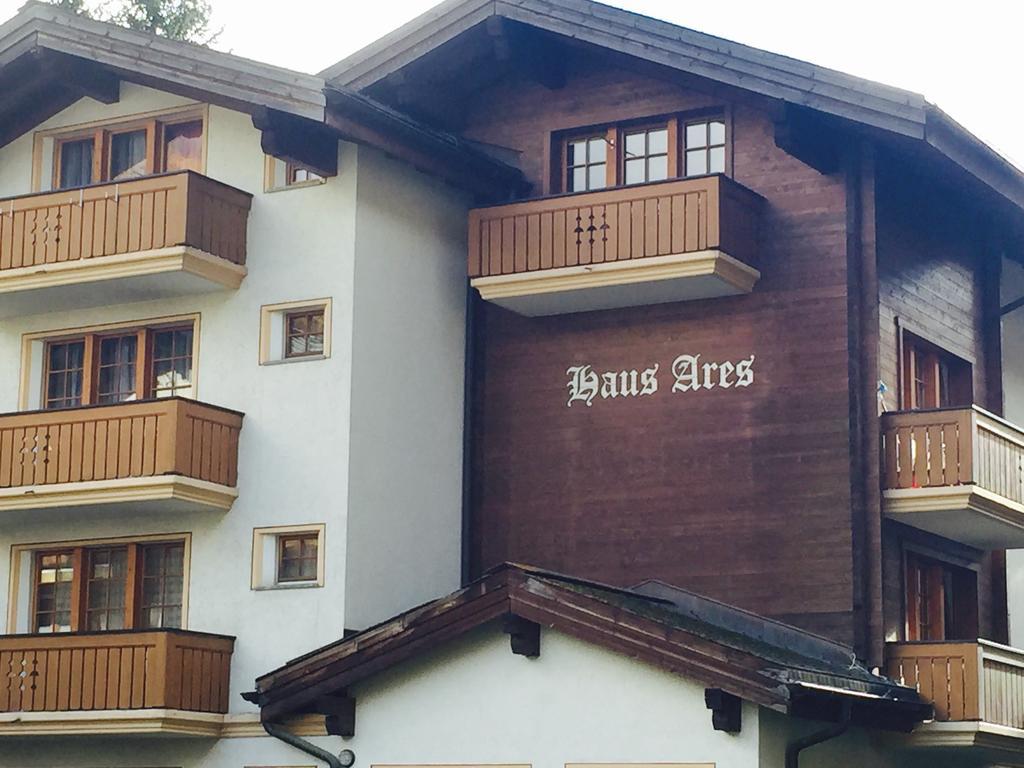 Haus Ares *